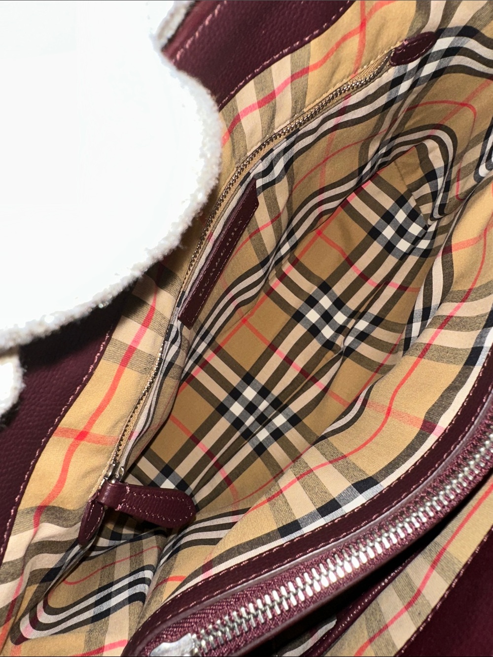 Burberry Banner Tote Bag in Burgundy Leather - Picture 10 of 15